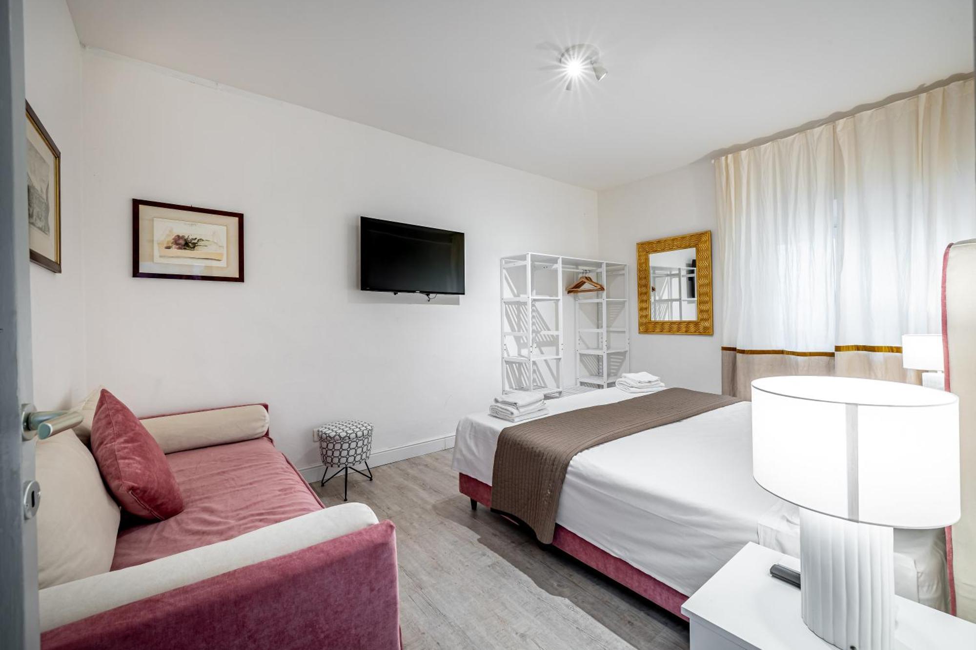 Yid Donatello Con Terrazzo Apartment Florence Luaran gambar