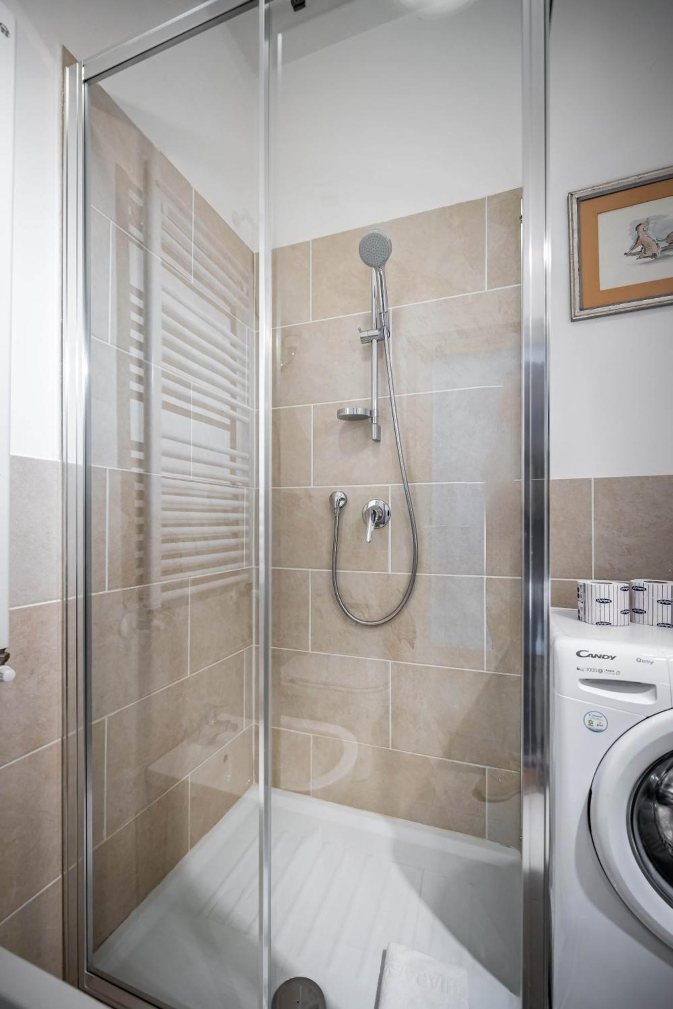 Yid Donatello Con Terrazzo Apartment Florence Luaran gambar