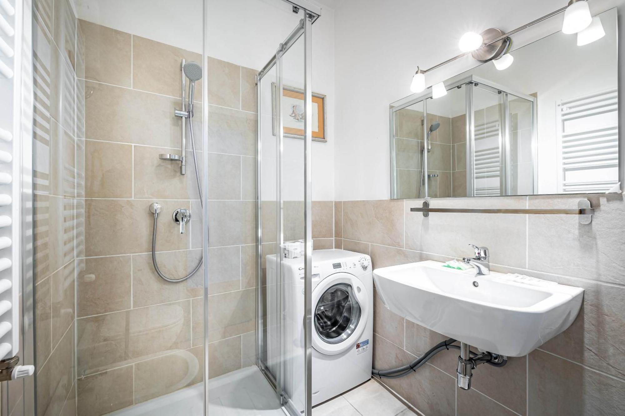 Yid Donatello Con Terrazzo Apartment Florence Luaran gambar